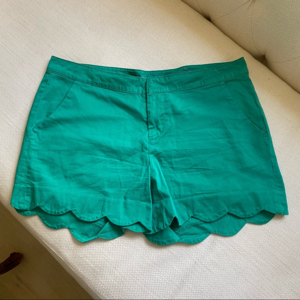 Canyon River Blues Green Scalloped Shorts